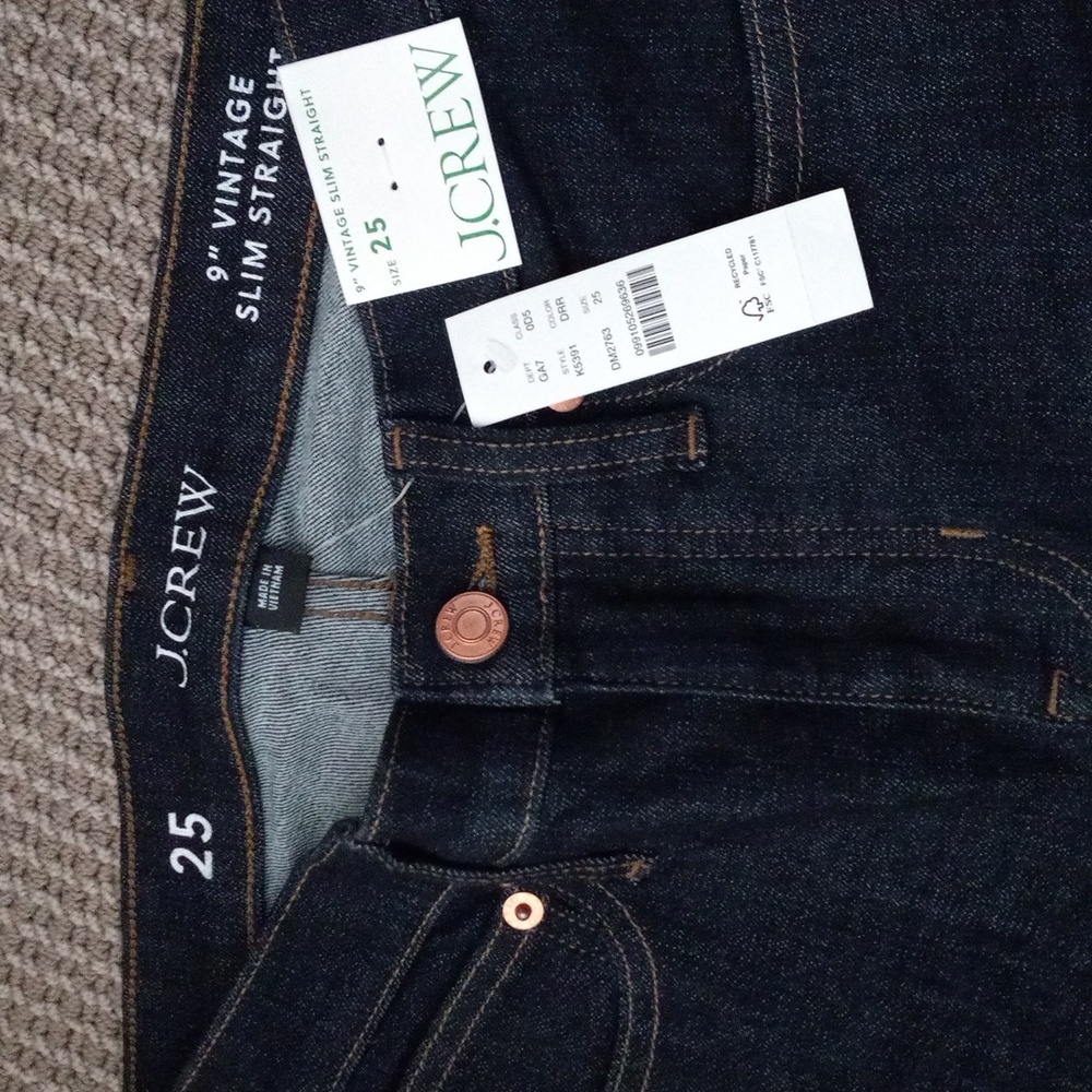 NWT! Vintage Slim Straight Jeans